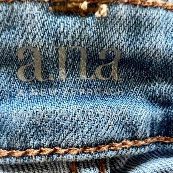 Comfortable a.n.a. Wide Leg Denim Capri - Picture 7 of 7
